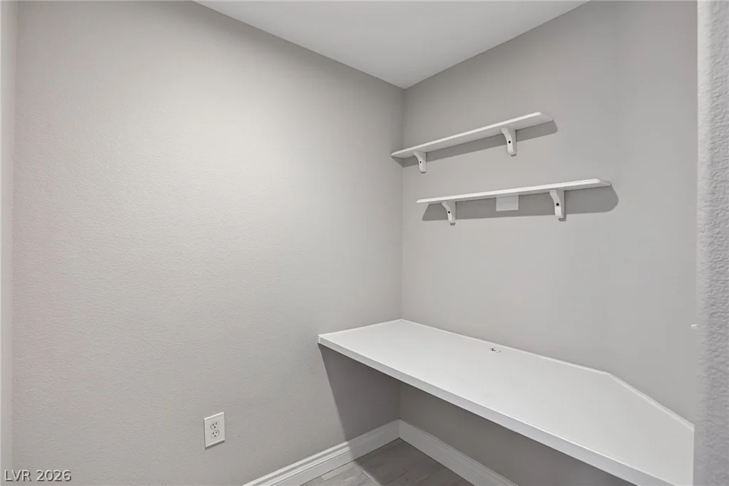 10001 Peace, Las Vegas, NV 89147