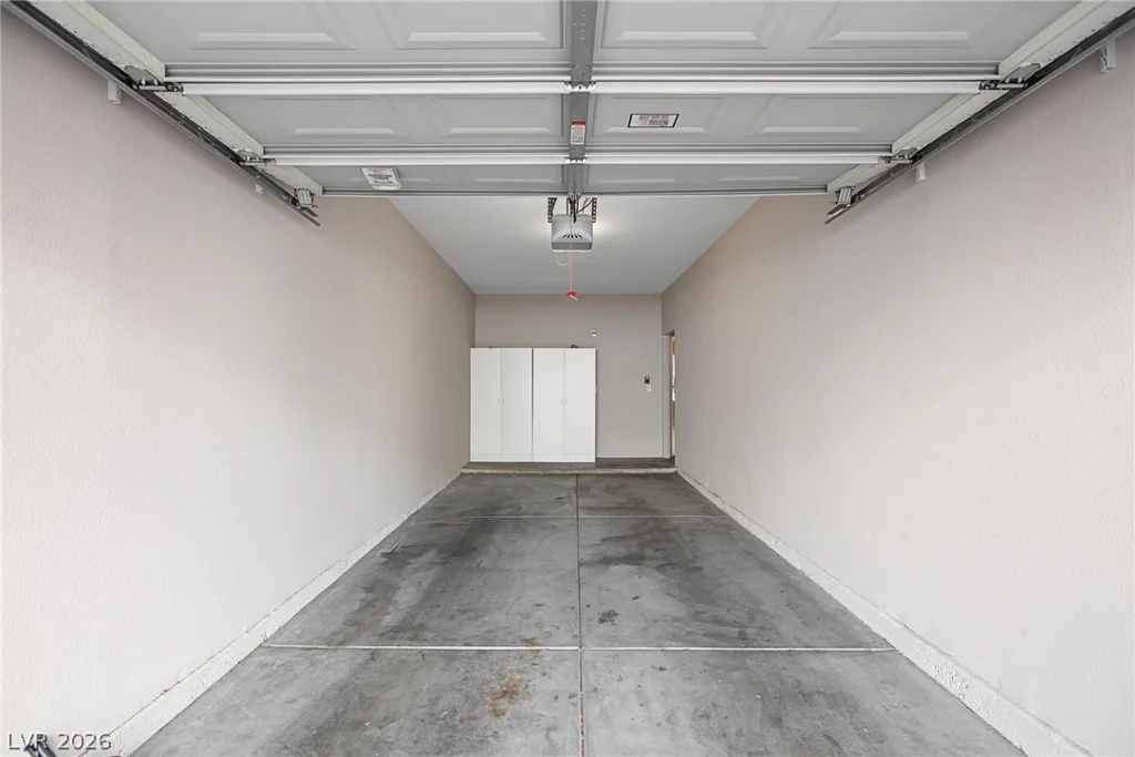 10001 Peace, Las Vegas, NV 89147