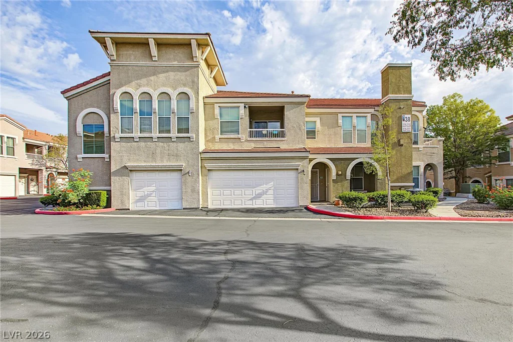 10001 Peace, Las Vegas, NV 89147