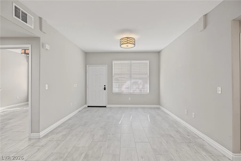 10001 Peace, Las Vegas, NV 89147