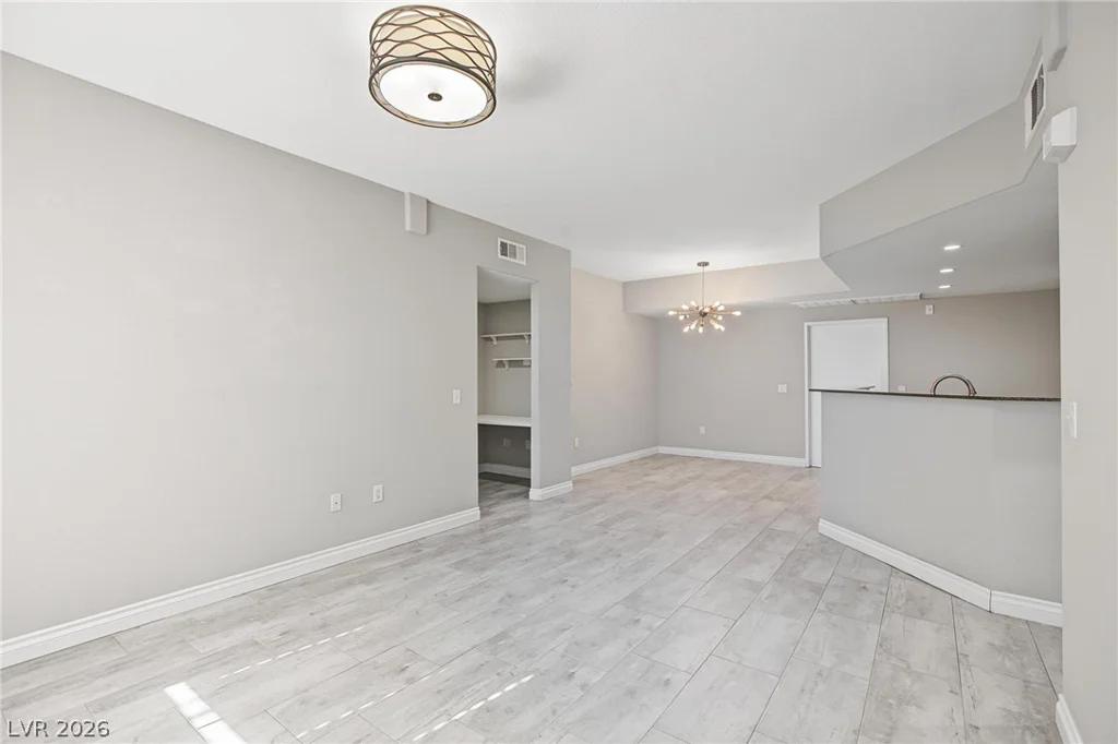 10001 Peace, Las Vegas, NV 89147