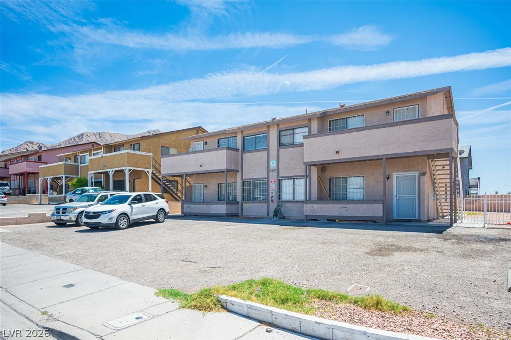 6927 Appleton, Las Vegas, NV 89156