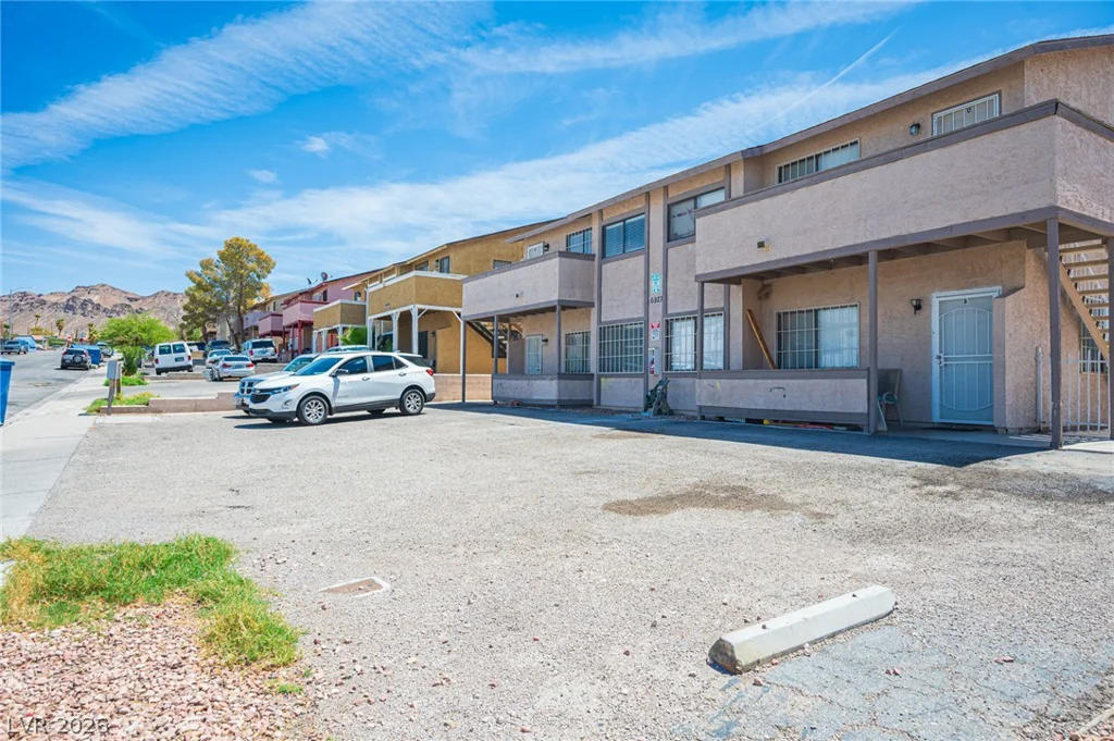 6927 Appleton, Las Vegas, NV 89156