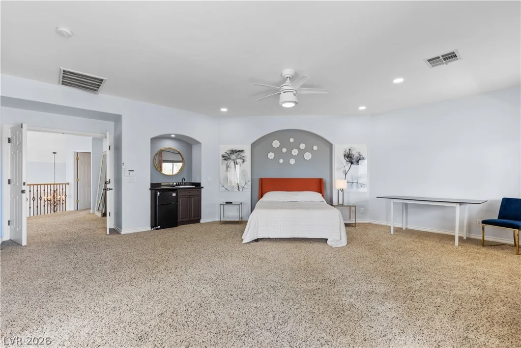 32 Cascade Lake, Las Vegas, NV 89148