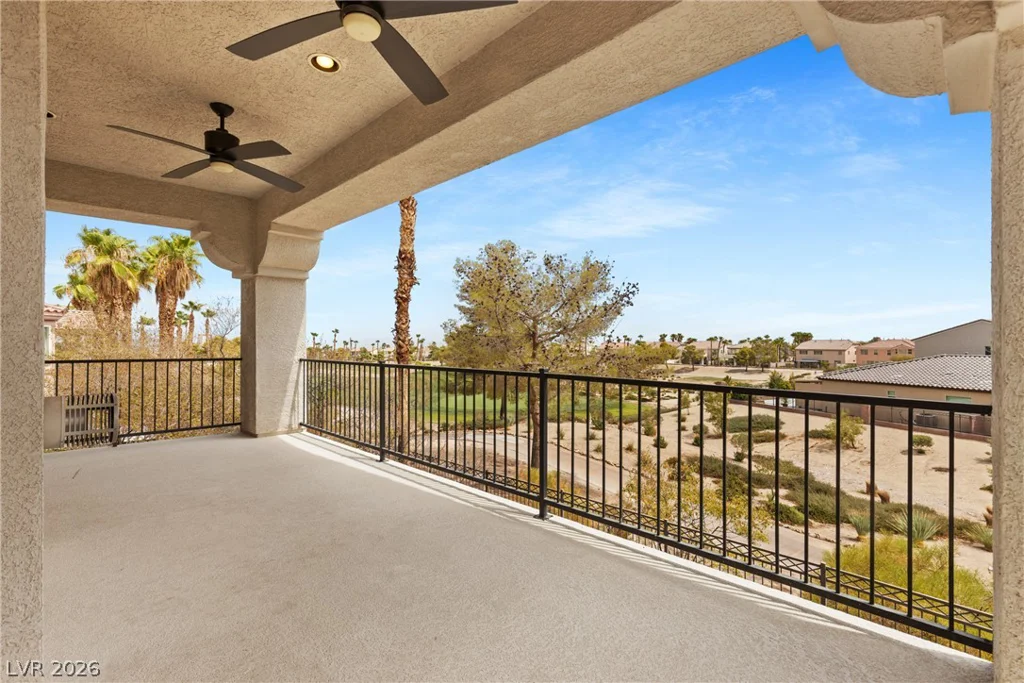 32 Cascade Lake, Las Vegas, NV 89148