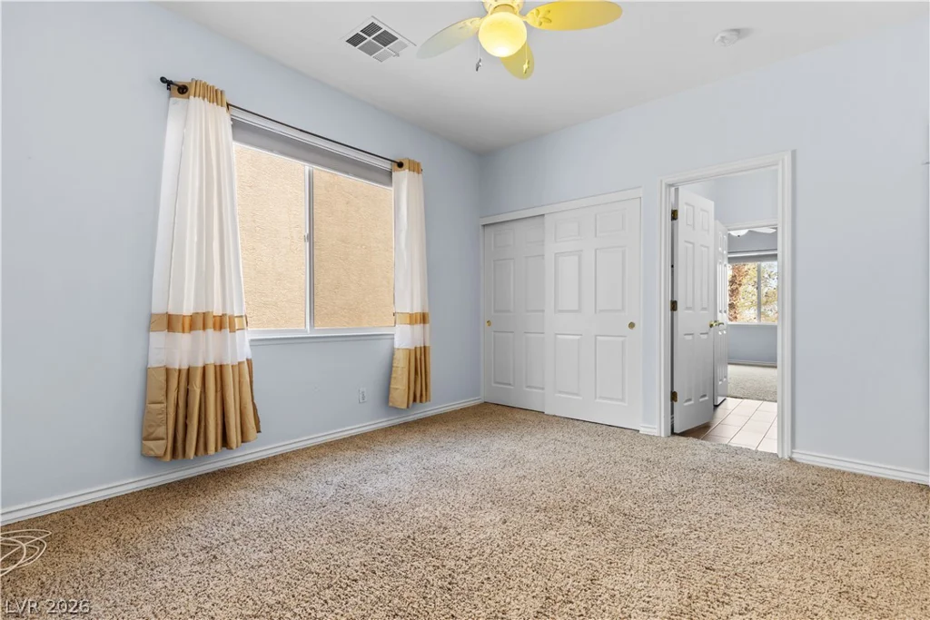 32 Cascade Lake, Las Vegas, NV 89148
