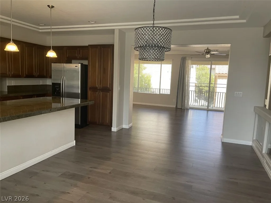 9840 Giant Steps, Las Vegas, NV 89141