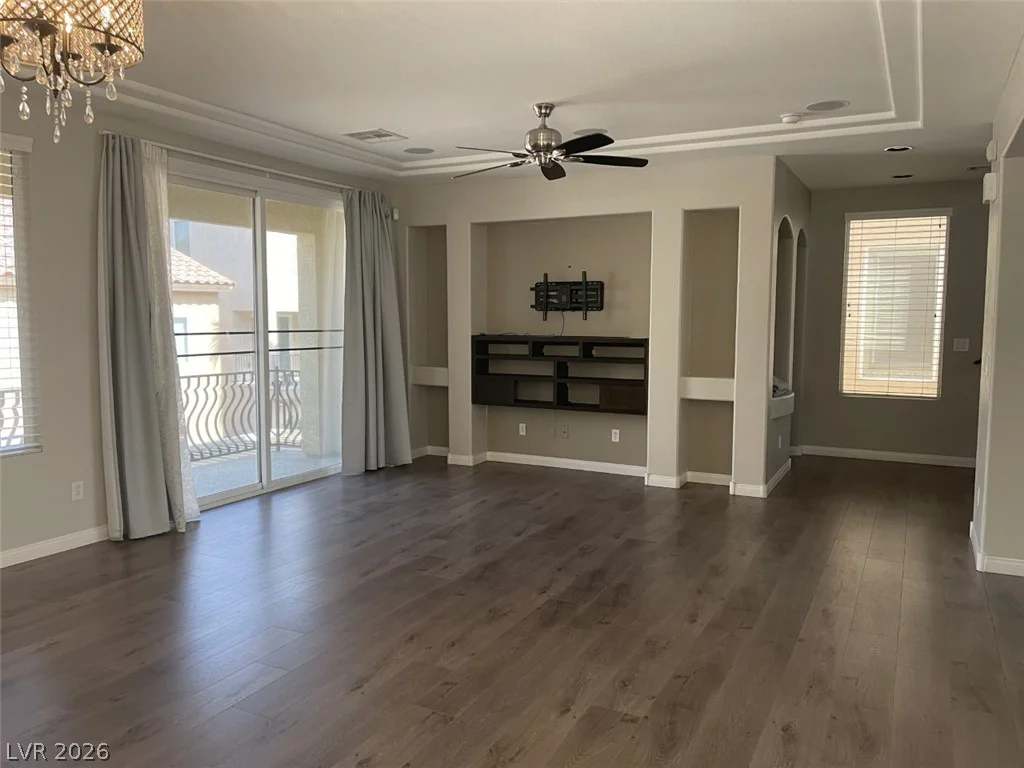 9840 Giant Steps, Las Vegas, NV 89141