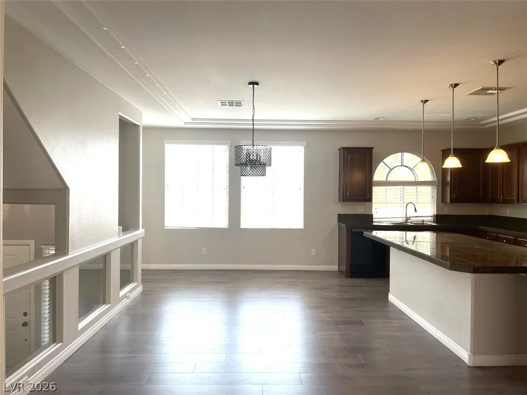 9840 Giant Steps, Las Vegas, NV 89141