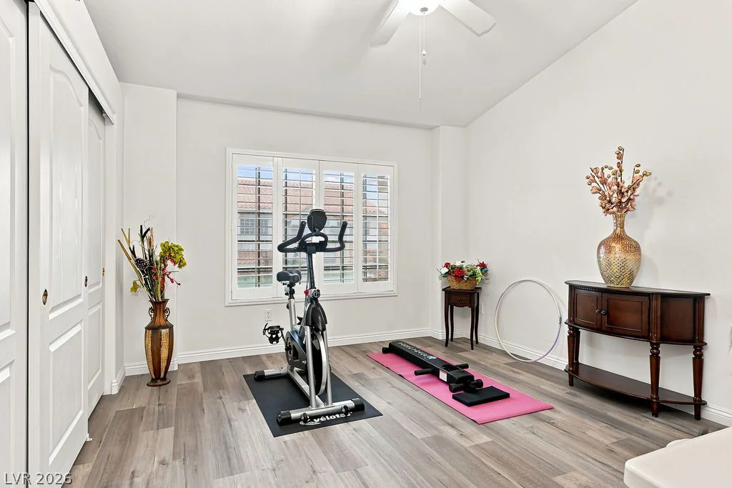 5248 Sunny Beach, Las Vegas, NV 89118