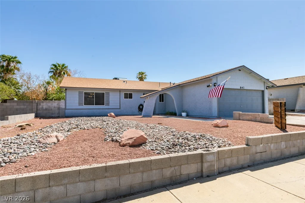 847 Shoreview, Henderson, NV 89002
