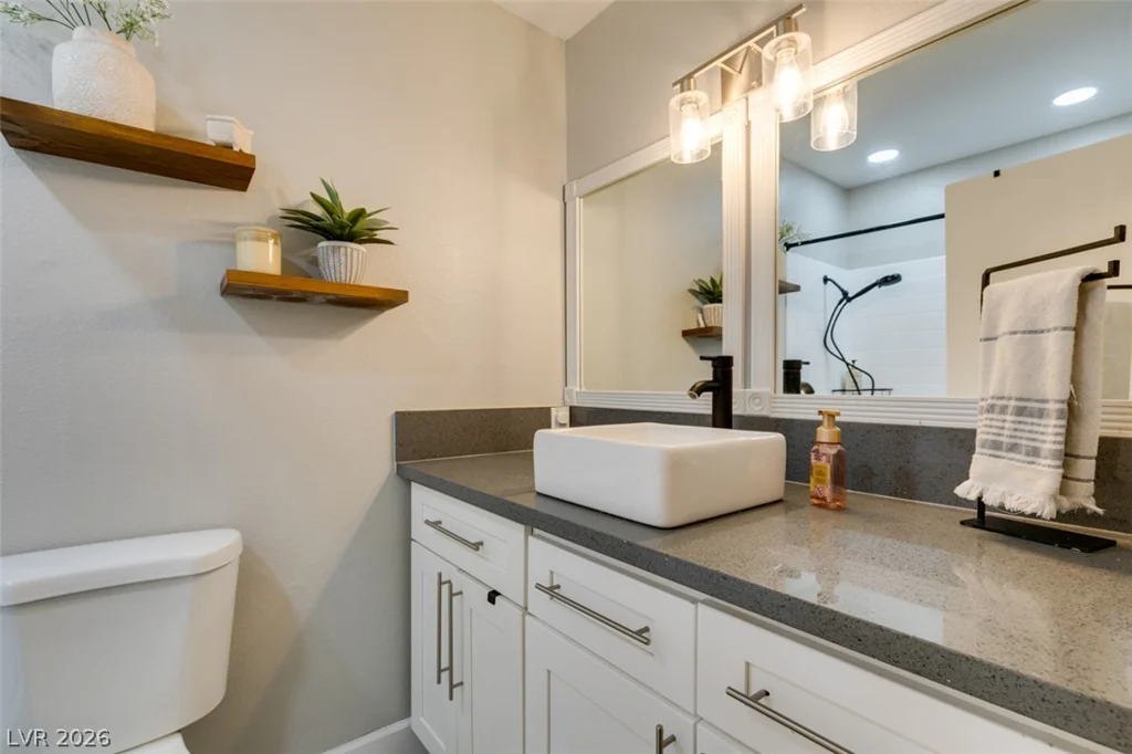 847 Shoreview, Henderson, NV 89002