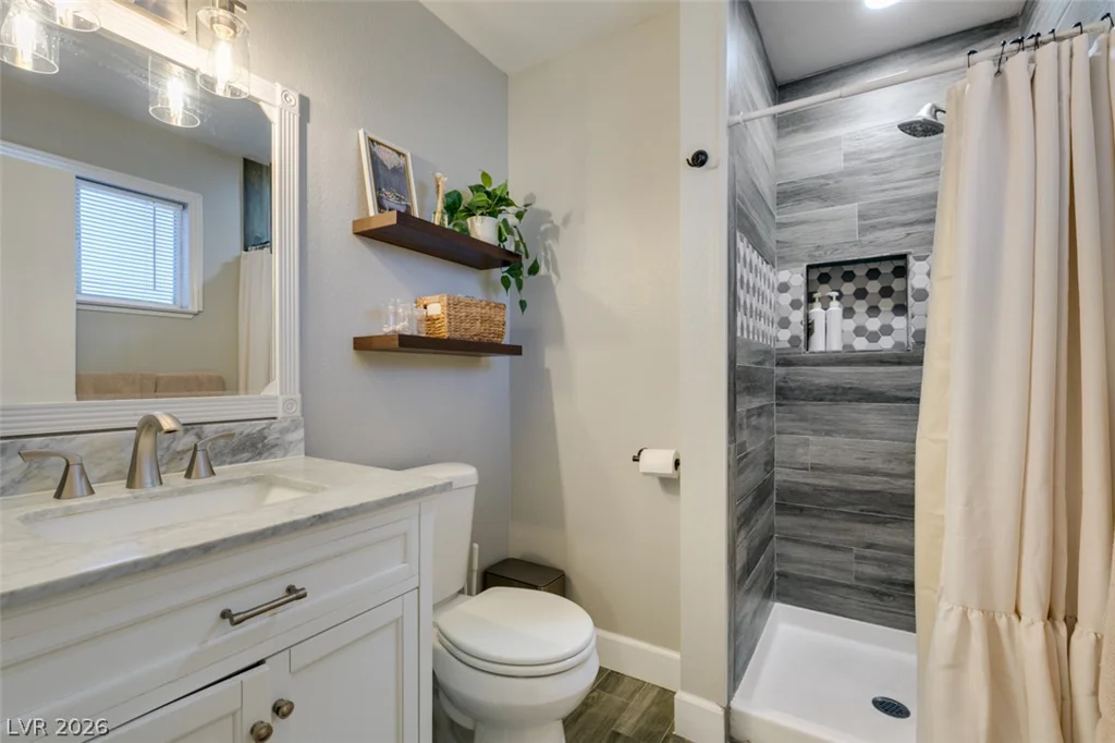 847 Shoreview, Henderson, NV 89002
