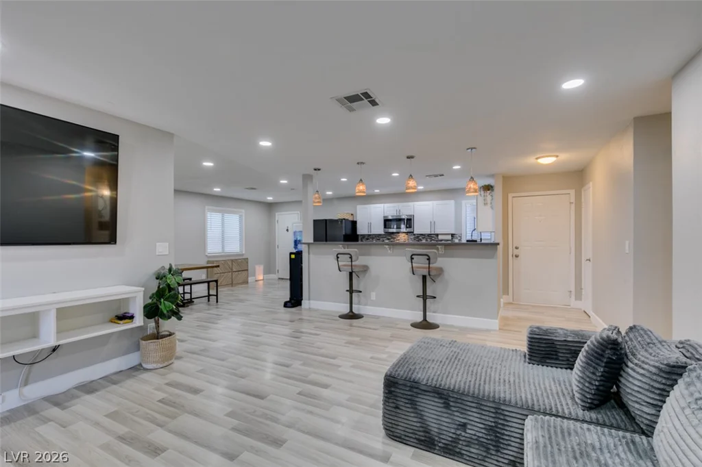 847 Shoreview, Henderson, NV 89002