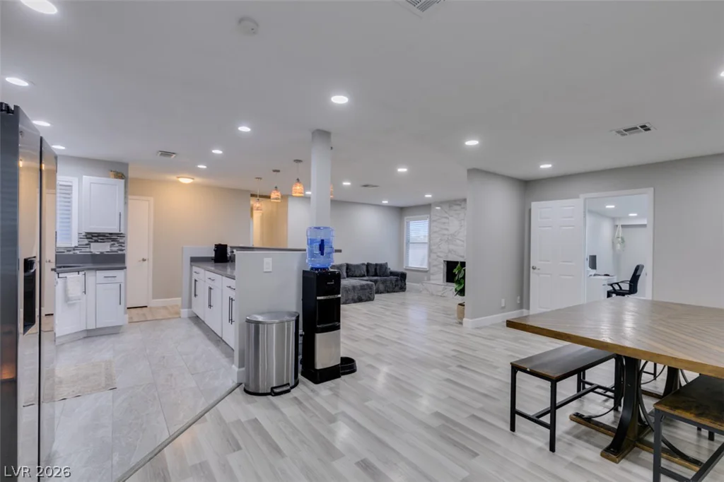 847 Shoreview, Henderson, NV 89002