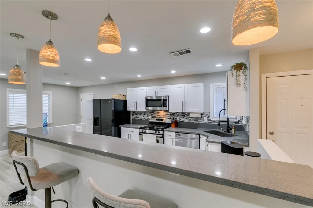 847 Shoreview, Henderson, NV 89002