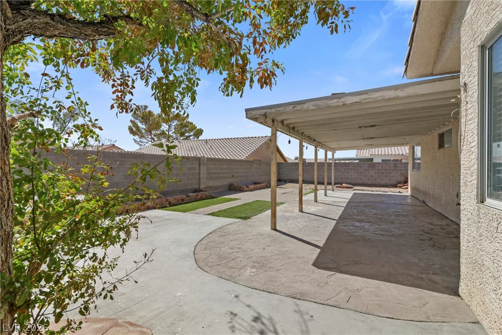 5438 Iberville, North Las Vegas, NV 89031
