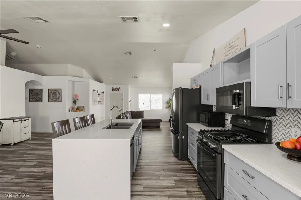 5438 Iberville, North Las Vegas, NV 89031