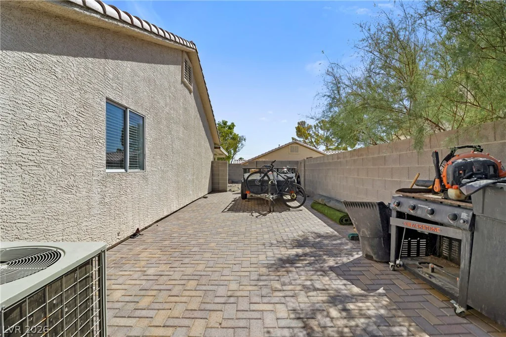 5438 Iberville, North Las Vegas, NV 89031