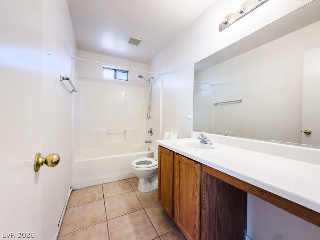 4401 Gracemont, Las Vegas, NV 89139