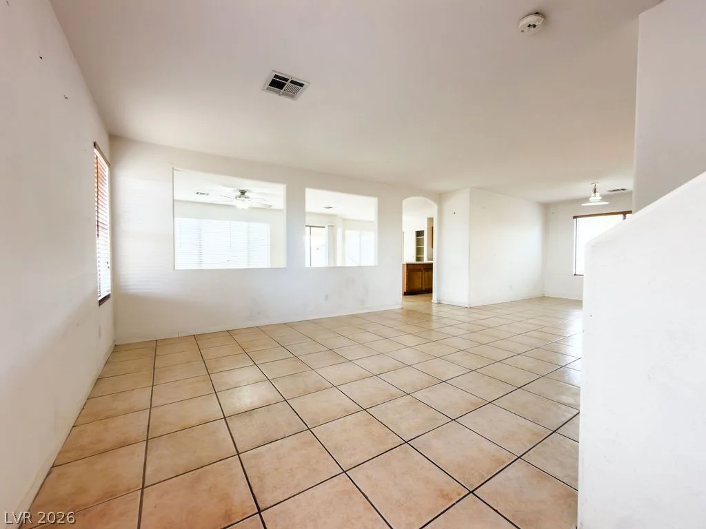 4401 Gracemont, Las Vegas, NV 89139