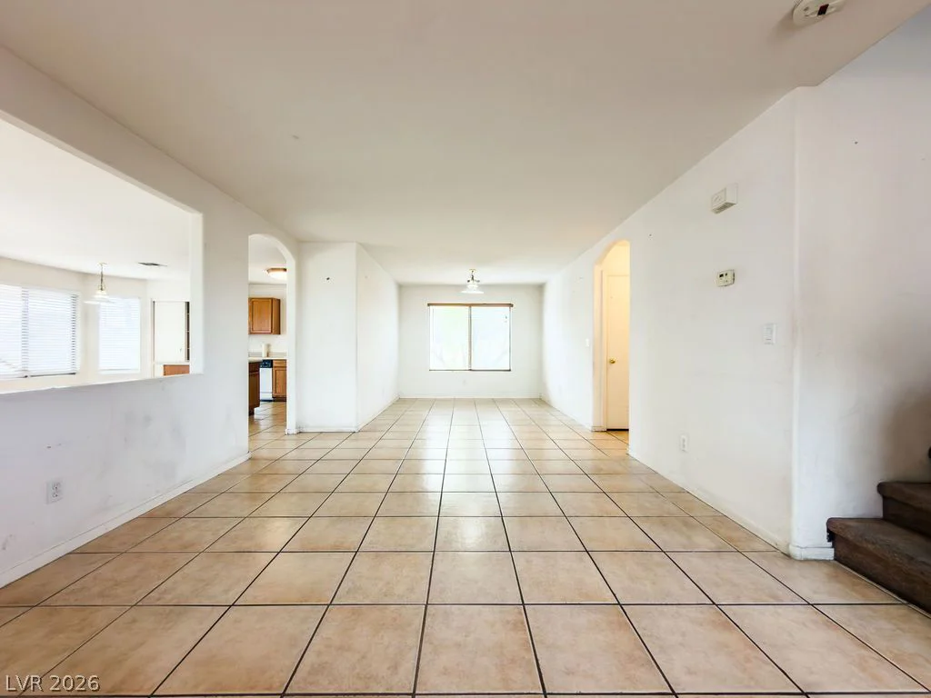 4401 Gracemont, Las Vegas, NV 89139