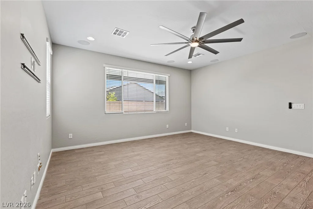 10125 Ferton Lake, Las Vegas, NV 89178