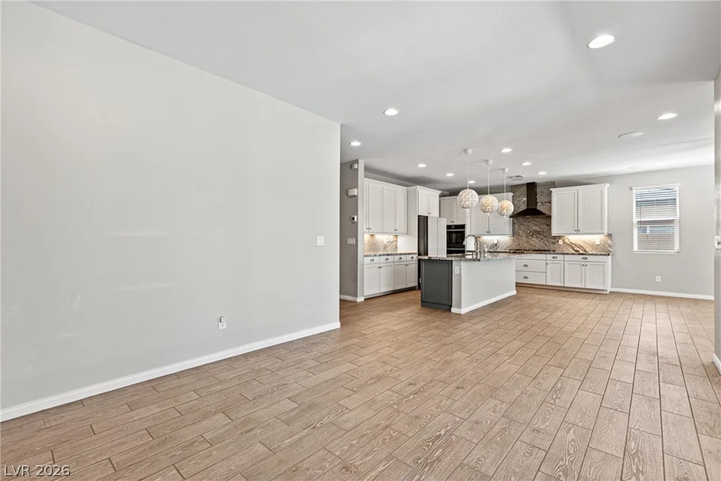 10125 Ferton Lake, Las Vegas, NV 89178