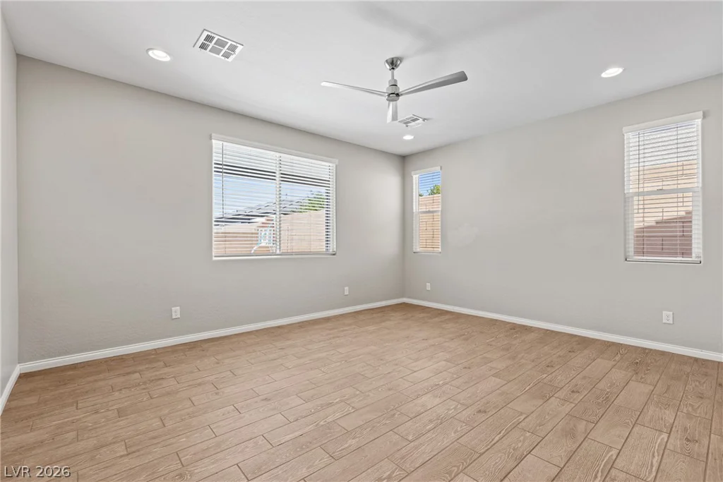 10125 Ferton Lake, Las Vegas, NV 89178