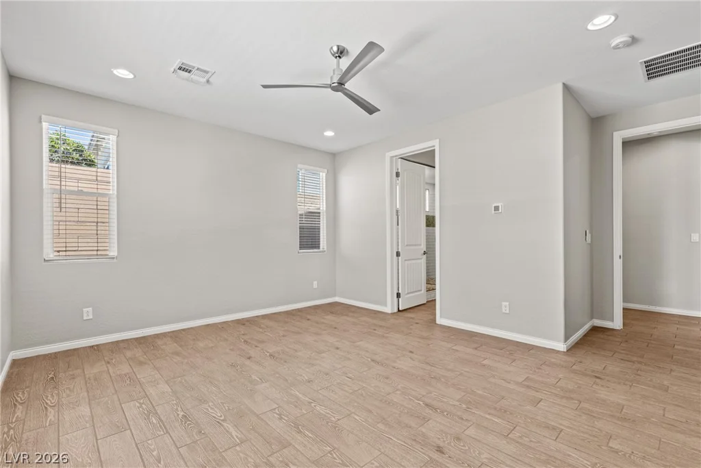10125 Ferton Lake, Las Vegas, NV 89178