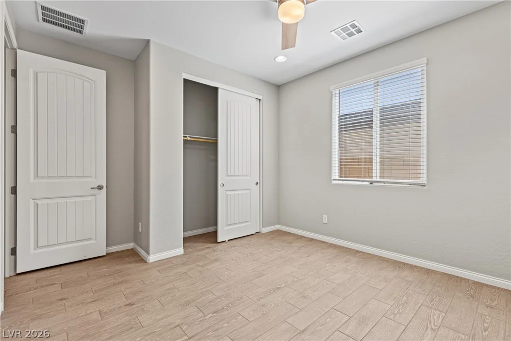 10125 Ferton Lake, Las Vegas, NV 89178