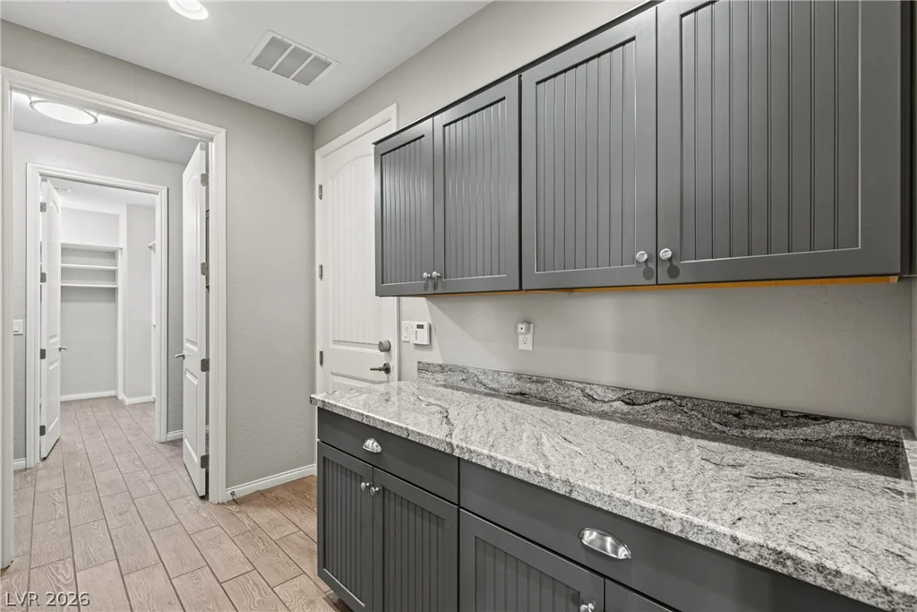 10125 Ferton Lake, Las Vegas, NV 89178