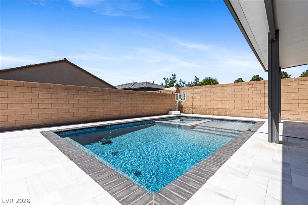 10125 Ferton Lake, Las Vegas, NV 89178