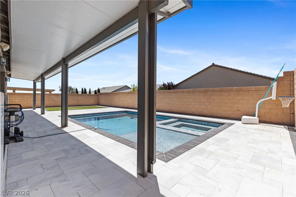 10125 Ferton Lake, Las Vegas, NV 89178