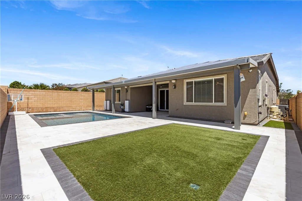 10125 Ferton Lake, Las Vegas, NV 89178