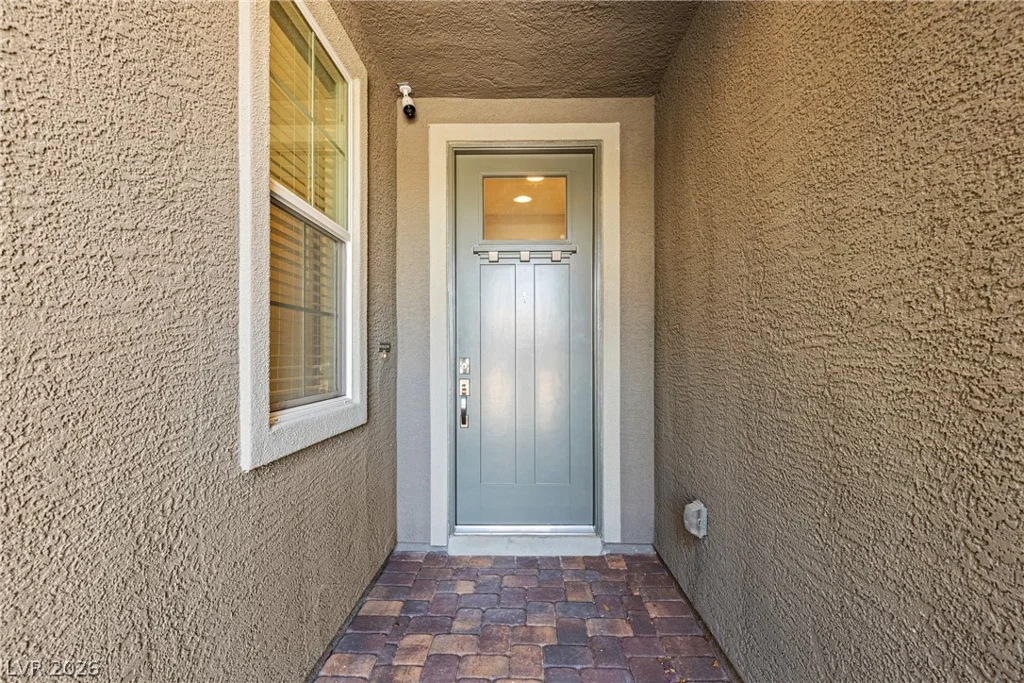 10125 Ferton Lake, Las Vegas, NV 89178