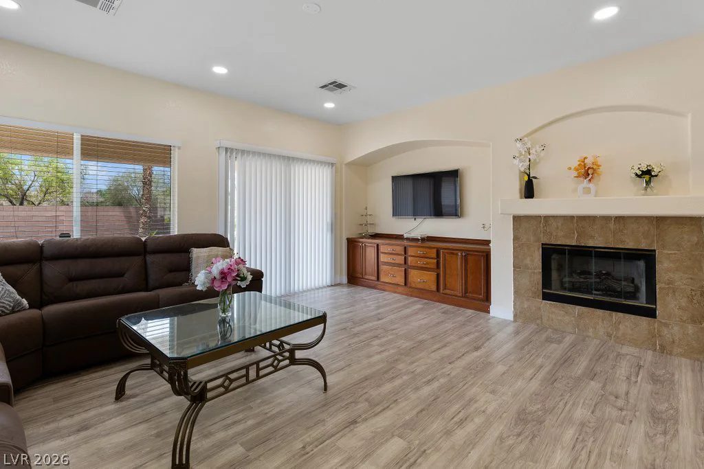 6243 Black Mane, North Las Vegas, NV 89081