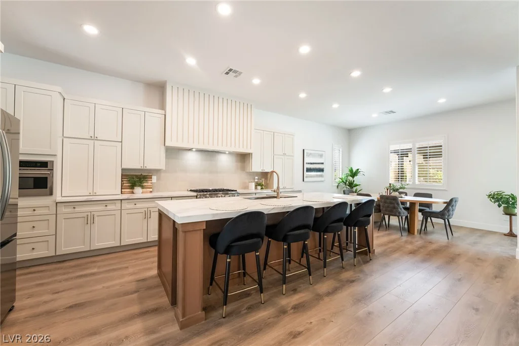 363 Molinetto, Las Vegas, NV 89138