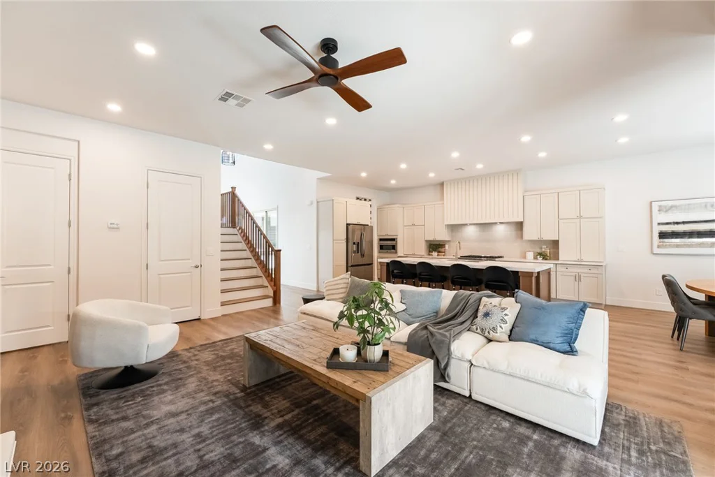 363 Molinetto, Las Vegas, NV 89138