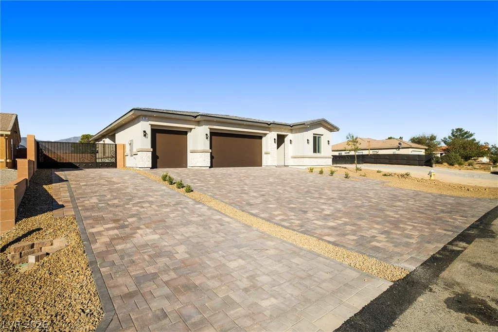 310 Happy Canyon, Pahrump, NV 89048
