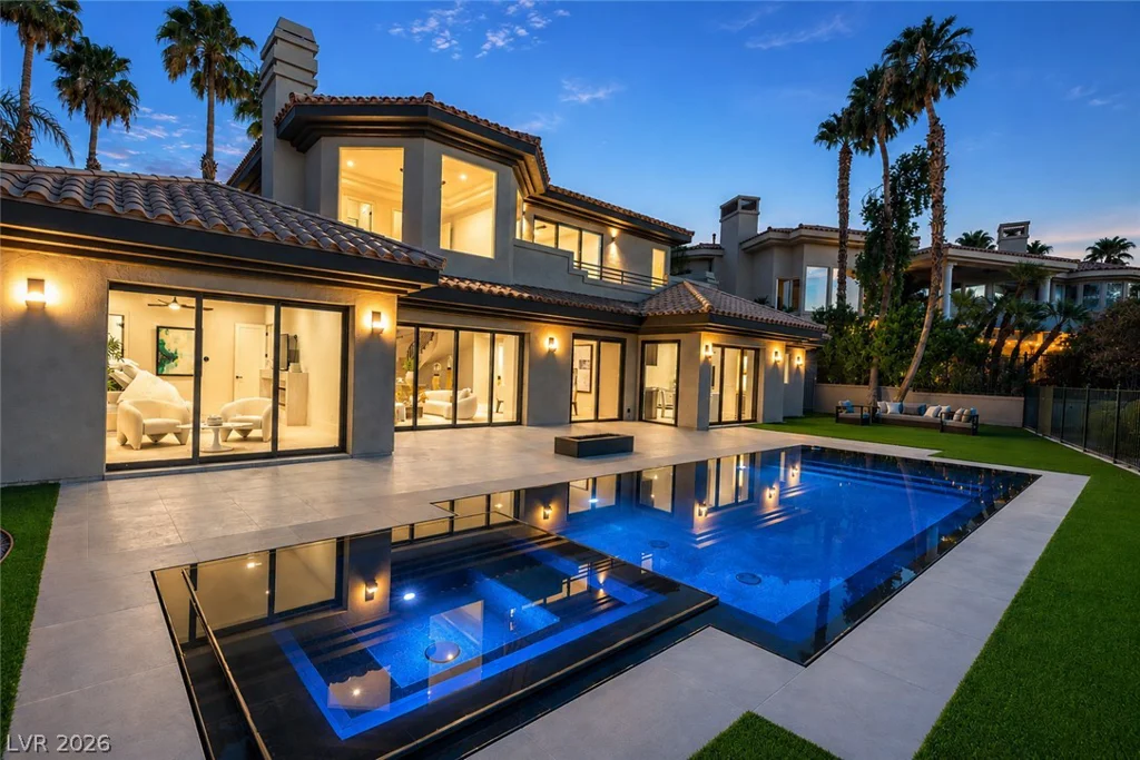2221 Glenbrook, Las Vegas, NV 89117