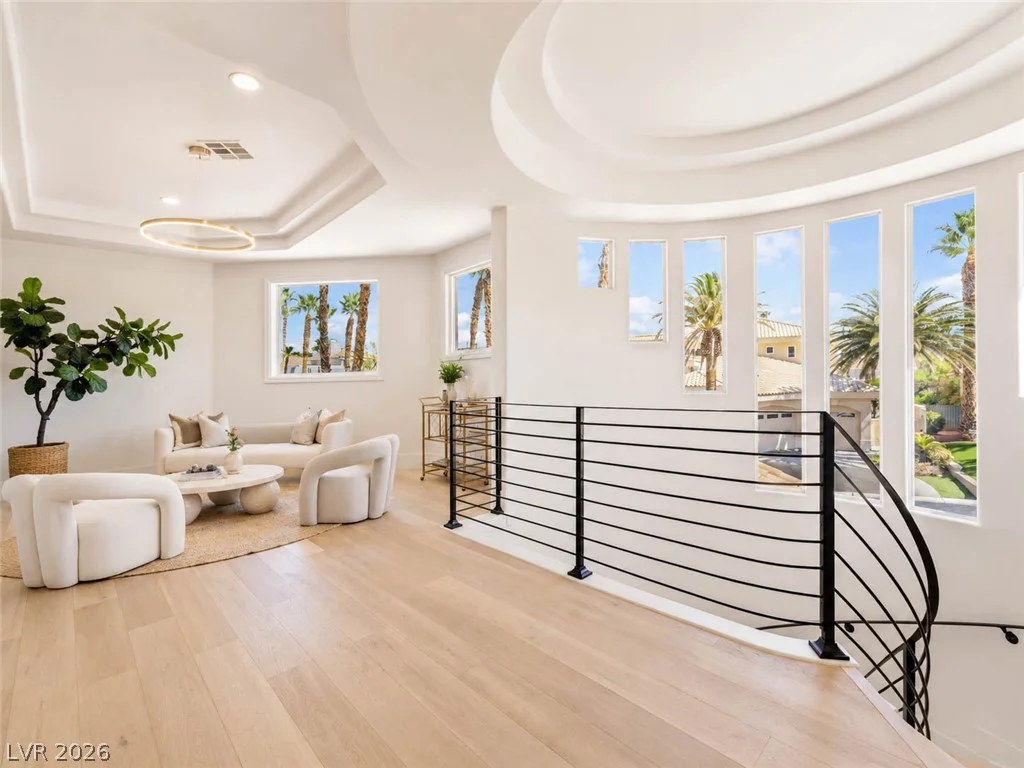 2221 Glenbrook, Las Vegas, NV 89117