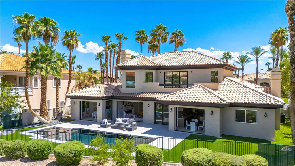 2221 Glenbrook, Las Vegas, NV 89117