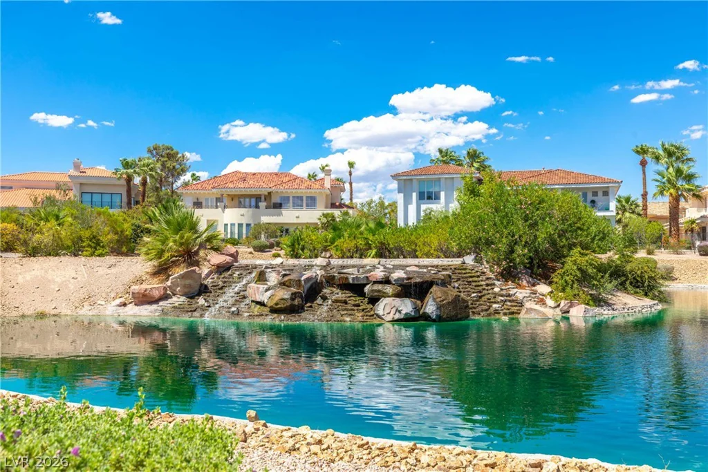 2221 Glenbrook, Las Vegas, NV 89117