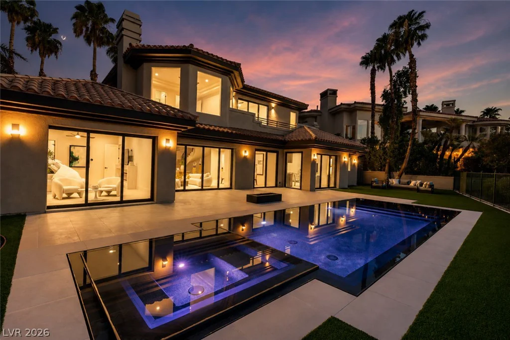 2221 Glenbrook, Las Vegas, NV 89117