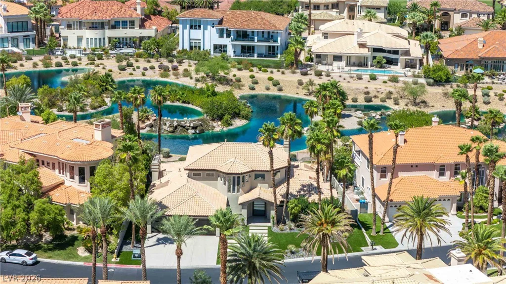 2221 Glenbrook, Las Vegas, NV 89117