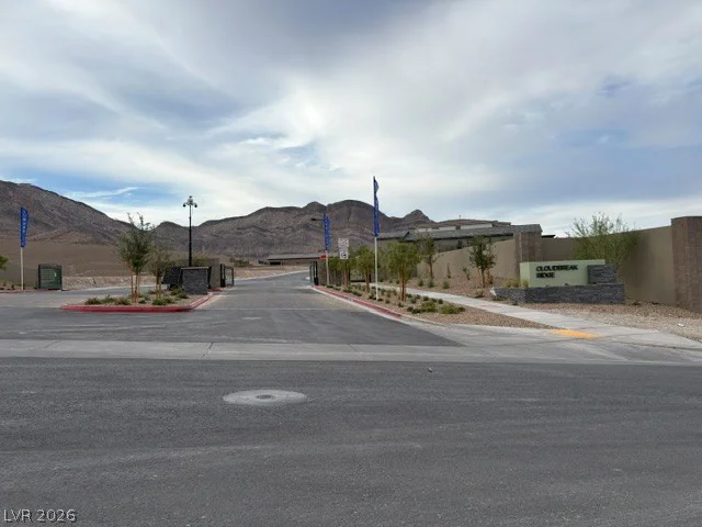 12425 Sunset Wave, Las Vegas, NV 89138