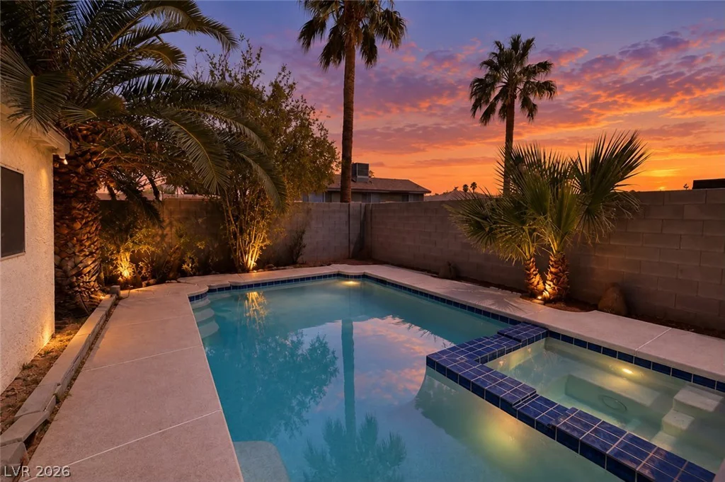 4490 Margarete, Las Vegas, NV 89121