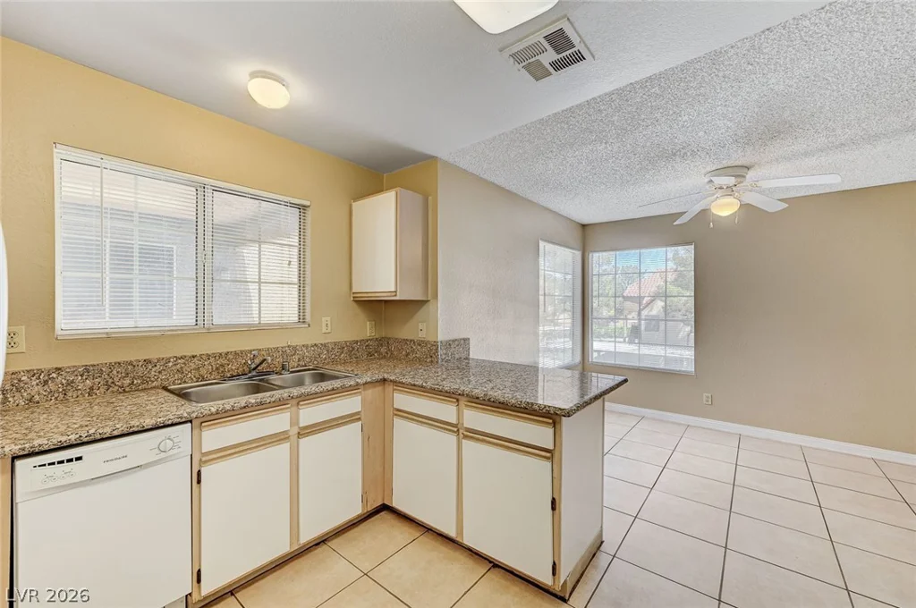 2200 Fort Apache, Las Vegas, NV 89117
