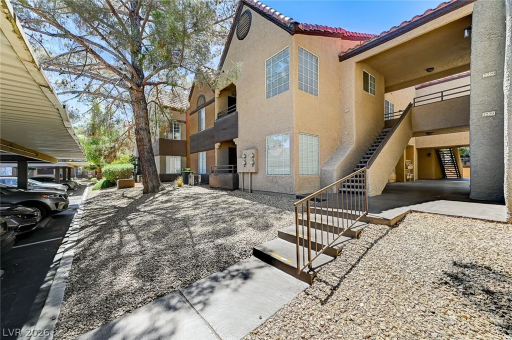 2200 Fort Apache, Las Vegas, NV 89117
